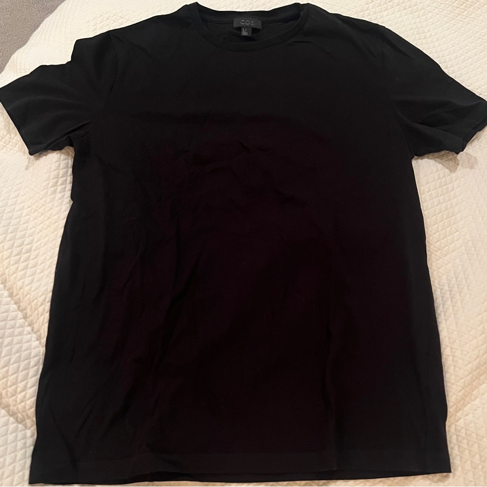 COS Black Tee